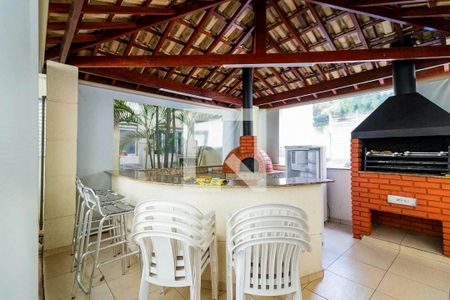 Apartamento para alugar com 60m², 2 quartos e 1 vagaÁrea comum - Churrasqueira