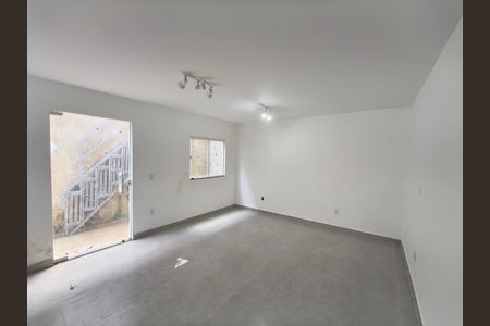 Casa para alugar com 2 quartos, 90m² em Jacarepaguá, Rio de Janeiro