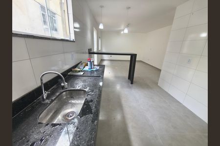 Casa para alugar com 2 quartos, 90m² em Jacarepaguá, Rio de Janeiro