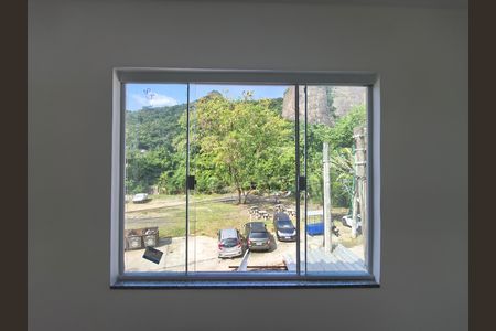 Casa para alugar com 90m², 2 quartos e sem vaga