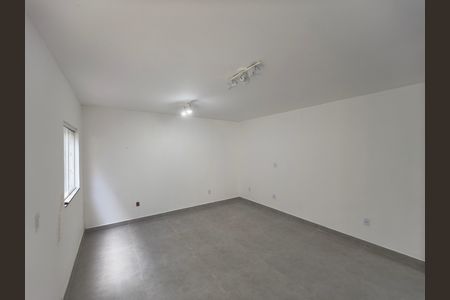 Casa para alugar com 90m², 2 quartos e sem vaga