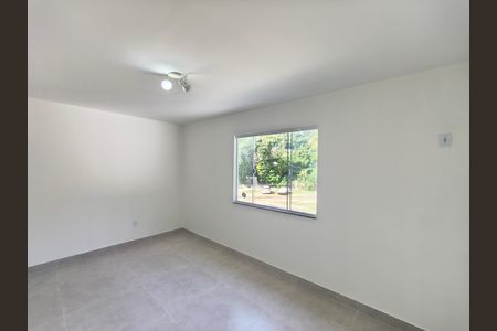 Casa para alugar com 90m², 2 quartos e sem vaga