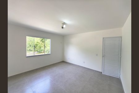 Casa para alugar com 90m², 2 quartos e sem vaga