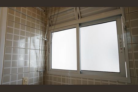 Área de Serviço de apartamento para alugar com 3 quartos, 68m² em Vila das Bandeiras, Guarulhos