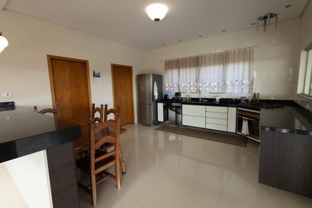 Casa de condomínio para alugar com 307m², 3 quartos e 4 vagas Casa de condomínio para alugar com 307m², 3 quartos e 4 vagascozinha