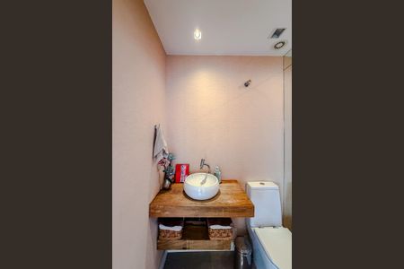 Apartamento à venda com 170m², 3 quartos e 3 vagas Apartamento à venda com 170m², 3 quartos e 3 vagasLavabo