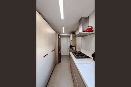 Apartamento à venda com 170m², 3 quartos e 3 vagas Apartamento à venda com 170m², 3 quartos e 3 vagasCozinha