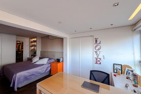 Apartamento à venda com 170m², 3 quartos e 3 vagas Apartamento à venda com 170m², 3 quartos e 3 vagasQuarto 1 - Suíte