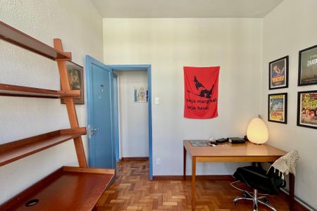 Apartamento à venda com 130m², 4 quartos e sem vagaQuarto 2