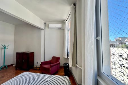 Apartamento à venda com 130m², 4 quartos e sem vagaQuarto 1