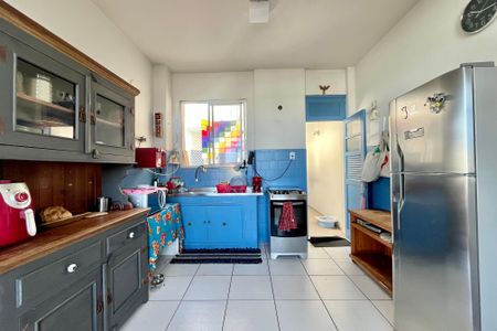 Apartamento à venda com 130m², 4 quartos e sem vagaCozinha