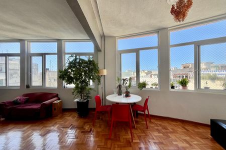 Sala  de apartamento à venda com 4 quartos, 130m² em Copacabana, Rio de Janeiro