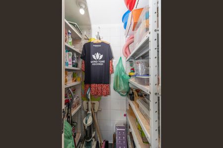 Apartamento à venda com 78m², 2 quartos e 1 vagaCozinha - Despensa