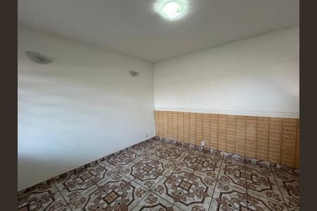 Casa para alugar com 100m², 2 quartos e sem vagaSala