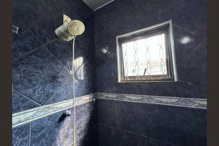 Casa para alugar com 100m², 2 quartos e sem vagaChuveiro