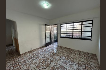 Casa para alugar com 100m², 2 quartos e sem vagaSala