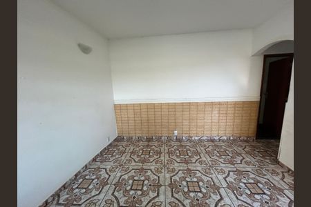 Casa para alugar com 100m², 2 quartos e sem vagaSala