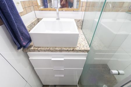 Apartamento para alugar com 90m², 2 quartos e 1 vaga Apartamento para alugar com 90m², 2 quartos e 1 vagaBanheiro