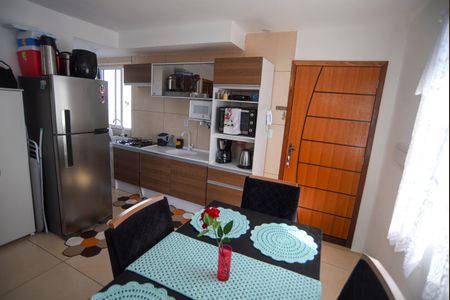 Sala de apartamento para alugar com 2 quartos, 45m² em Jardim Algarve, Viamão