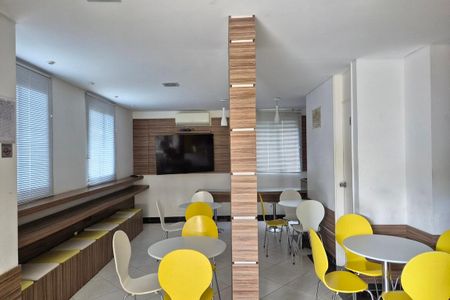 Apartamento para alugar com 57m², 3 quartos e 1 vagaÁrea comum - Salão de festas