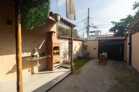 Casa para alugar com 155m², 2 quartos e 1 vaga Casa para alugar com 155m², 2 quartos e 1 vagaQuintal