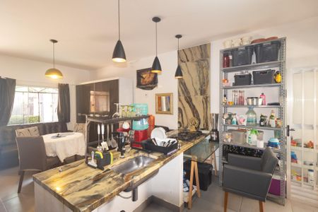 Casa para alugar com 155m², 2 quartos e 1 vaga Casa para alugar com 155m², 2 quartos e 1 vagaSala/Cozinha