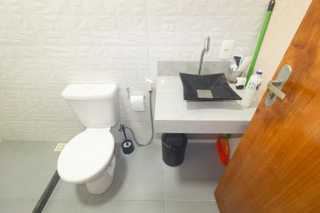 Casa para alugar com 155m², 2 quartos e 1 vaga Casa para alugar com 155m², 2 quartos e 1 vagaBanheiro da Suíte