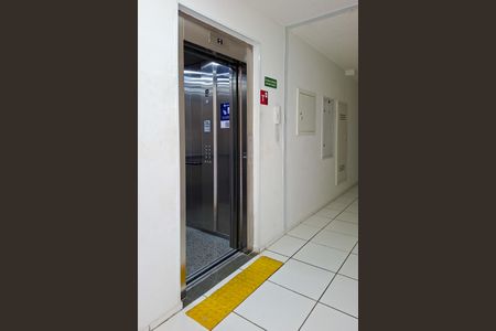 Apartamento para alugar com 43m², 2 quartos e 1 vaga Apartamento para alugar com 43m², 2 quartos e 1 vagaElevador