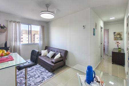 Sala de apartamento para alugar com 2 quartos, 43m² em Vila Sonia, Praia Grande