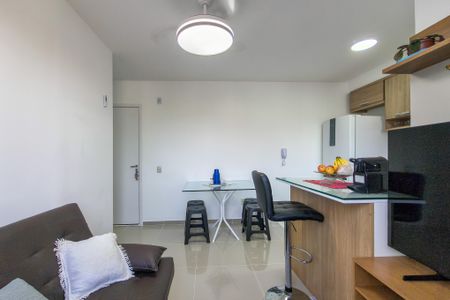 Apartamento para alugar com 43m², 2 quartos e 1 vaga Apartamento para alugar com 43m², 2 quartos e 1 vagaSala