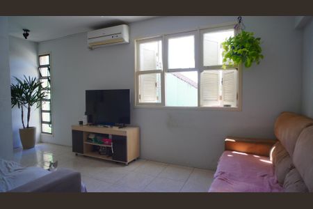 Sala  de apartamento à venda com 3 quartos, 96m² em Santo Antônio, Porto Alegre
