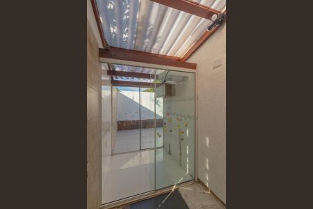 Casa de condomínio à venda com 124m², 3 quartos e 2 vagas Casa de condomínio à venda com 124m², 3 quartos e 2 vagasÁrea de Serviço