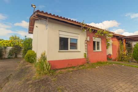 Casa de condomínio à venda com 124m², 3 quartos e 2 vagas Casa de condomínio à venda com 124m², 3 quartos e 2 vagasFachada