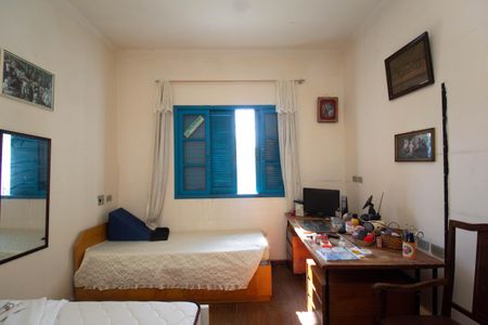 Casa à venda com 195m², 2 quartos e 3 vagas