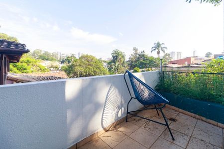 Casa à venda com 270m², 4 quartos e 2 vagasSuíte 2 - Varanda