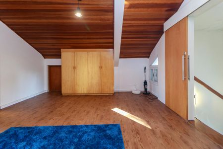 Casa à venda com 270m², 4 quartos e 2 vagasSuíte 4