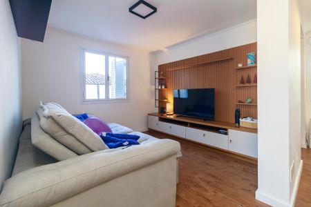 Casa à venda com 270m², 4 quartos e 2 vagasSala Privativa