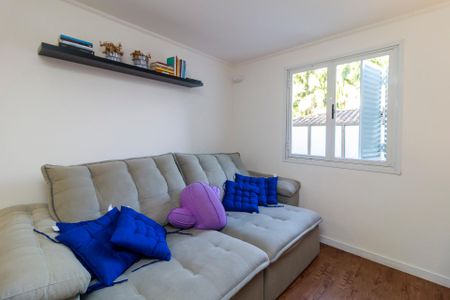 Casa à venda com 270m², 4 quartos e 2 vagasSala Privativa