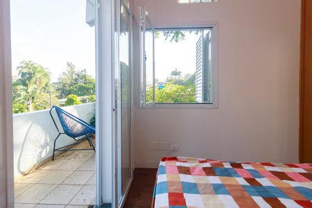 Casa à venda com 270m², 4 quartos e 2 vagasSuíte 2
