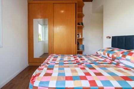 Casa à venda com 270m², 4 quartos e 2 vagasSuíte 2