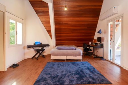 Casa à venda com 270m², 4 quartos e 2 vagasSuíte 4