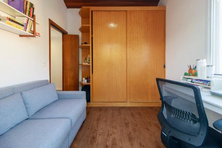 Casa à venda com 270m², 4 quartos e 2 vagasQuarto 3