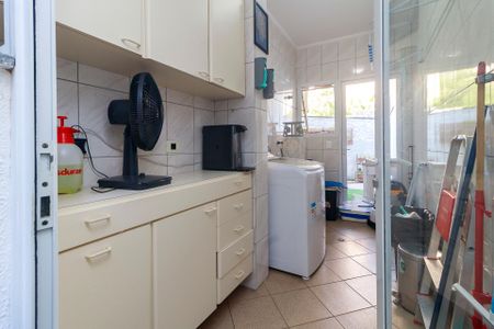 Casa à venda com 270m², 4 quartos e 2 vagasÁrea de Serviço