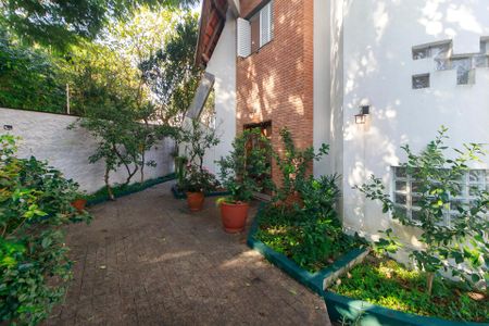Casa à venda com 270m², 4 quartos e 2 vagasJardim