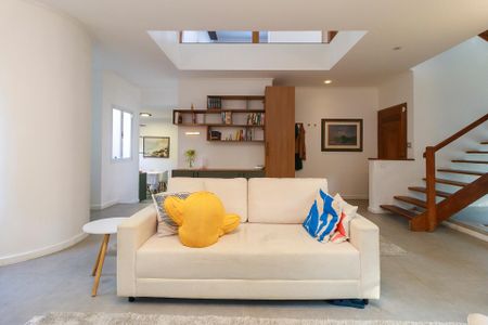 Sala de casa para alugar com 4 quartos, 270m² em Jardim Petropolis, São Paulo