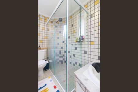 Casa à venda com 270m², 4 quartos e 2 vagasSuíte 1 - Banheiro