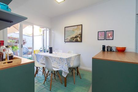 Casa à venda com 270m², 4 quartos e 2 vagasCozinha