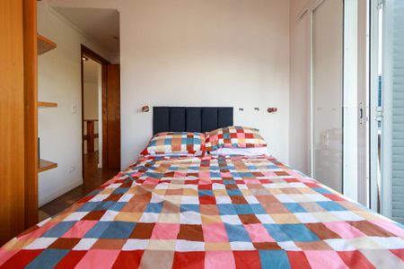 Casa à venda com 270m², 4 quartos e 2 vagasSuíte 2