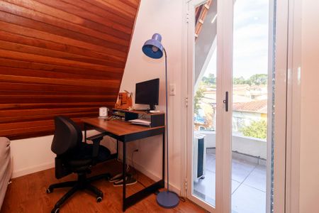 Casa à venda com 270m², 4 quartos e 2 vagasSuíte 4