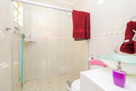 Casa à venda com 280m², 3 quartos e 3 vagasBanheiro da Suíte 2